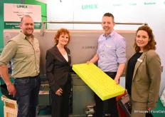 At the Limex stand, Bart Bovee, Gerty Rongen, Joep Janse and Nancy Verbong stood by the Crate/Tray Washer Type T1500E. Joep with the new tray from Histhil.